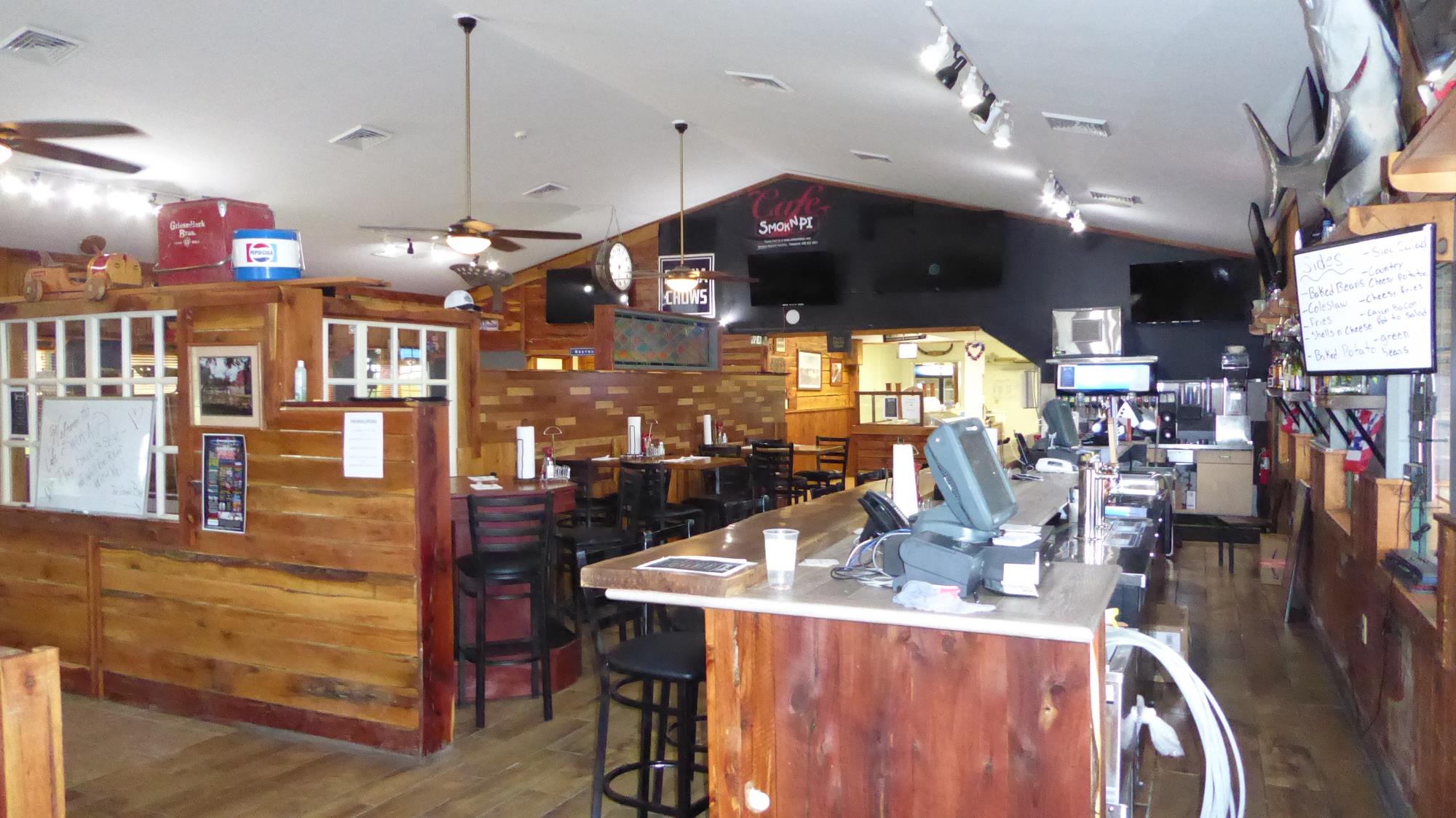 Cafe Smok N Pi Bar and Lounge – July 2022