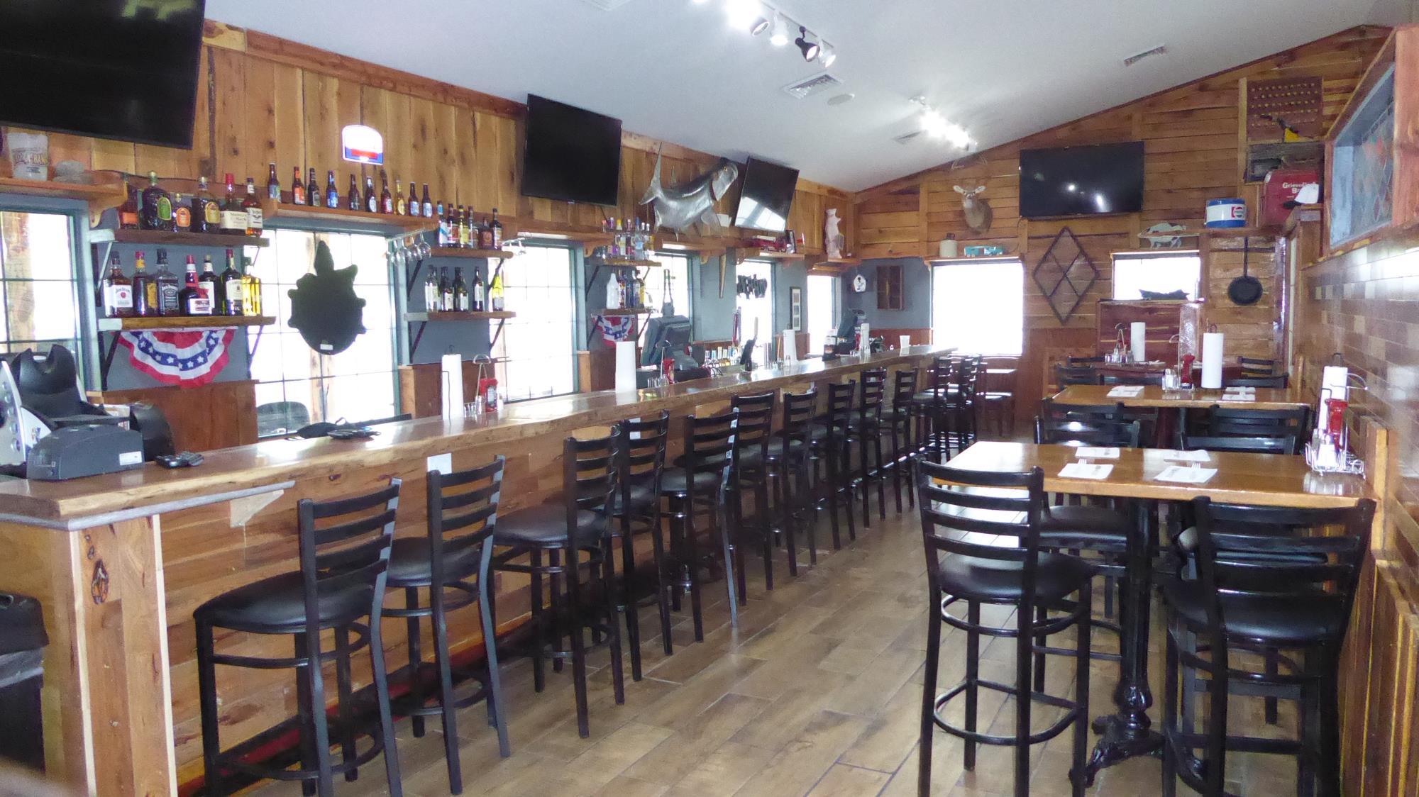 Cafe Smok N Pi Bar and Lounge – July 2022